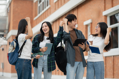 b361d8f0ba016db6eeaca5a89ea3fac8fc980599 1